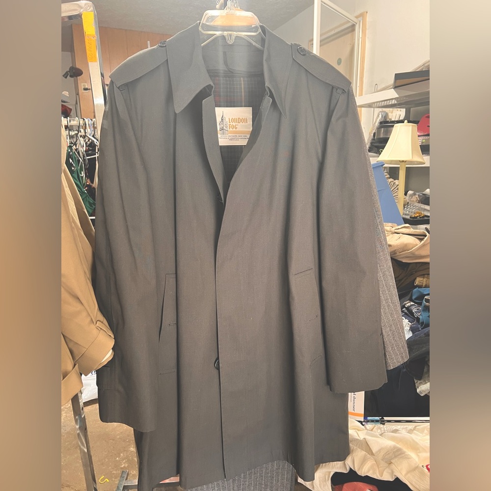 London fog trench coat. Used like new. Worn twice